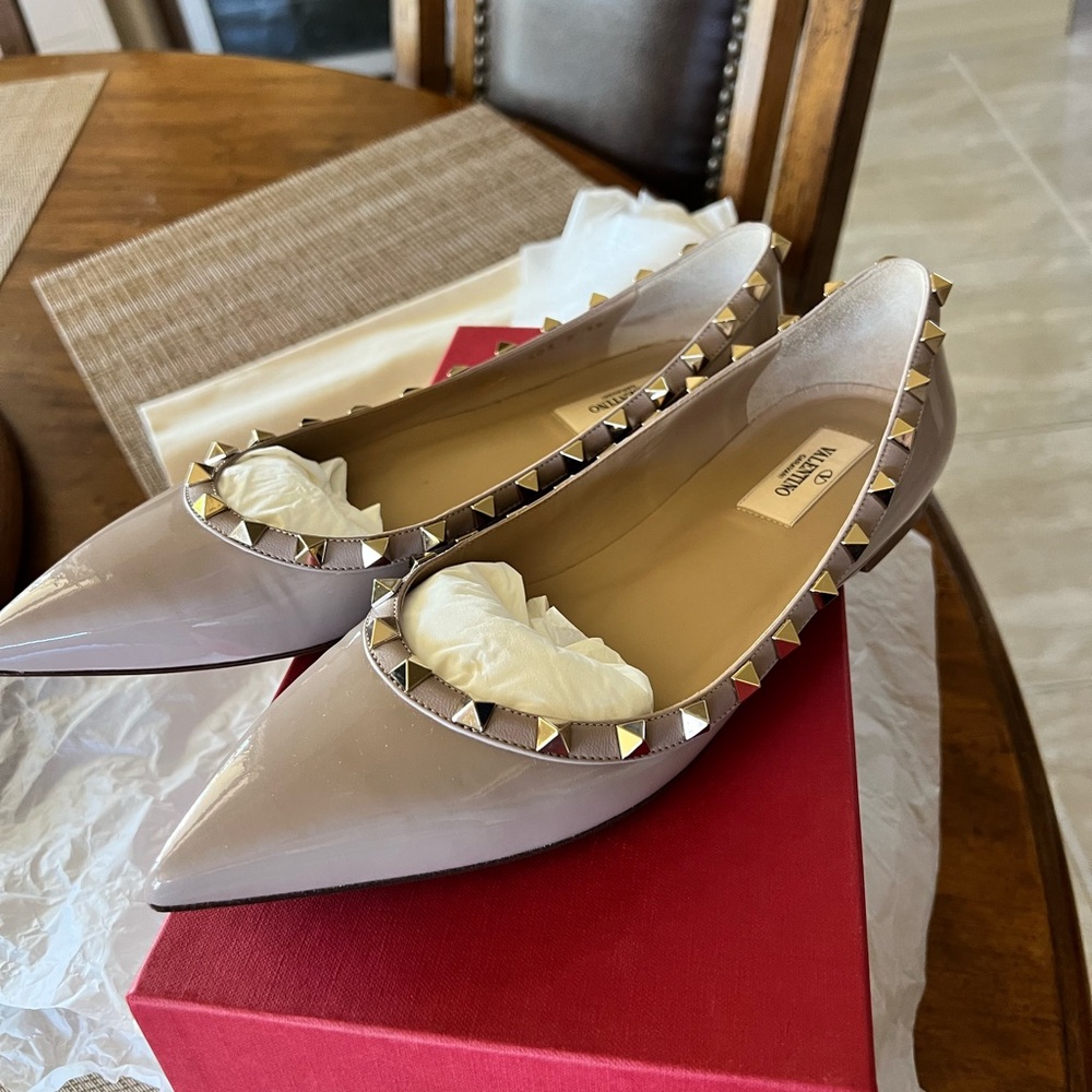 Valentino Flats